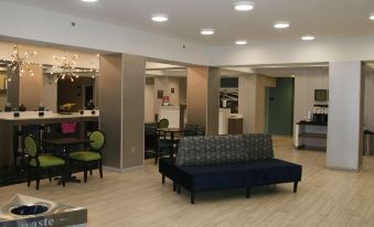 Hampton Inn & Suites Nashville-Airport