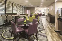 Howard Johnson by Wyndham Sacramento Downtown Hotels in Sacramento