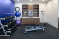 Holiday Inn Express ROCKY MOUNT – SPORTS CENTER by IHG - Gym