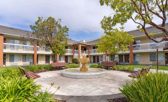 Extended Stay America Suites - San Francisco - San Mateo - SFO