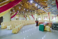 Borneo Tropical Rainforest Resort Hotels in Miri