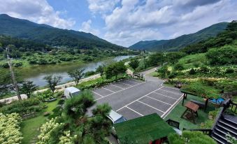 Gokseong Riverside Sketch Pension