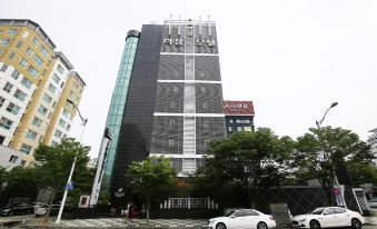4. 대전 유성 더 ..