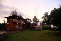 Lotus Farms Resort, Mahableshwar Hotels in Avakali