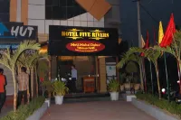 Five RIvers Hotel Hotels near Ambedkar Park