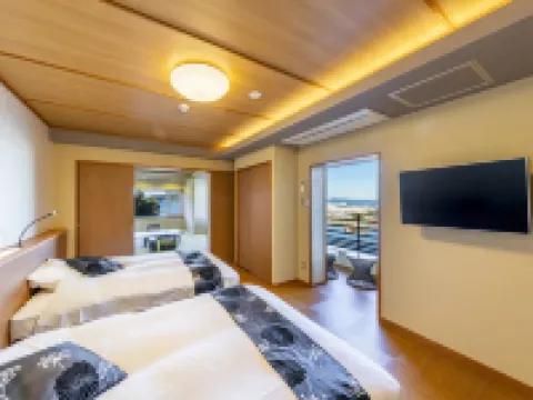 Todaya Hotels near Dolphin Island