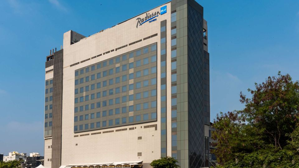 Radisson Blu Towers Kaushambi Delhi NCR