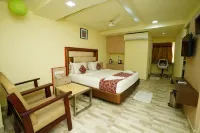 Hotel SK Riverfront Отели в г. Виджаявада