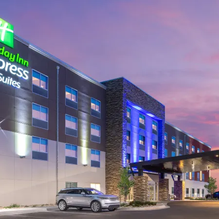 Holiday Inn Express & Suites COLORADO SPRINGS SOUTH I-25 by IHG Отели рядом с достопримечательностью «Гора Шайенн»