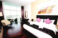 V Plaza Hotel Hotels near Menara Cendera Kenangan