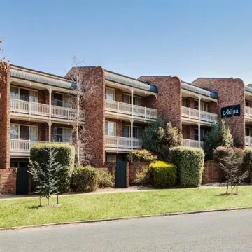 Adina Serviced Apartments Canberra Kingston Отели рядом с достопримечательностью «Торговый центр Kingston Mall»