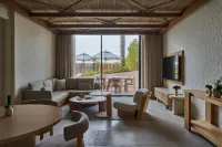 Erth Abu Dhabi Hotel Al amin auto exhaust 주변 호텔