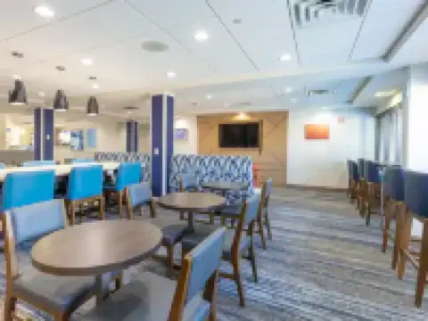 Holiday Inn Express & Suites JACKSONVILLE AIRPORT by IHG ジャクソンビルのホテル