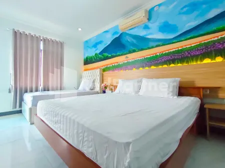 Joy Homestay Near Umj Jember Mitra RedDoorz Отели рядом с достопримечательностью «Lave»