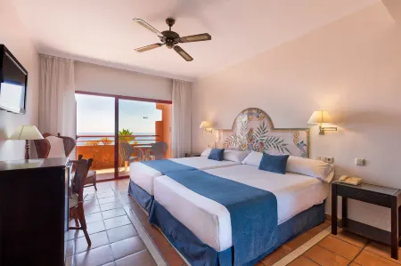 Ibersol Almuñecar Beach & Spa Hotel