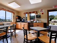 Super 8 by Wyndham Charlottesville