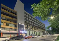 Echarm Hotel (Wuhan University Hongshan Square Metro Station) Hotel di Wuhan