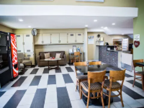 Super 8 by Wyndham Holbrook Hoteles en Holbrook