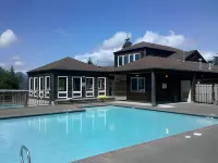 Paradise Cove RV Resort & Marina Hotels in Manzanita