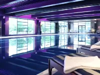 Village Hotel Leeds South - Pools