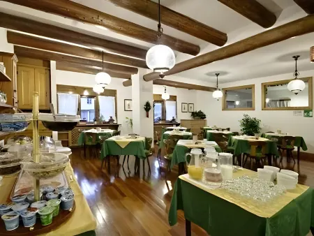 Hotel Al Larin Отели в г. Кортина д'Ампеццо'