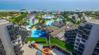 Limak Lara Deluxe Hotel & Resort Antalya - สระว่ายน้ำส่วนตัว