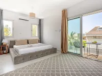 Sanders Cruise - Spacious Studio Apt with Balcony Hôtels à : 