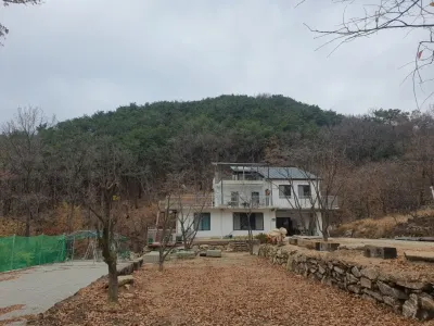 Ganghwa Island Healing Hill Pension Отели рядом с достопримечательностью «Канхвадо»