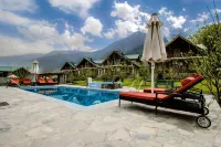 Larisa Resort Manali - Kolam Atas Bumbung