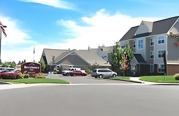 沙龍Residence Inn 酒店