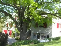 Le Moulin de Sonnailles Hotels in Bouc-Bel-Air