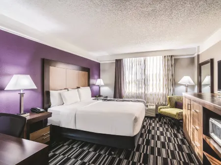 La Quinta Inn by Wyndham Jupiter Отели рядом с достопримечательностью «Xanadu»