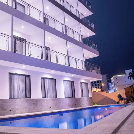 Manta Surf Hotel
