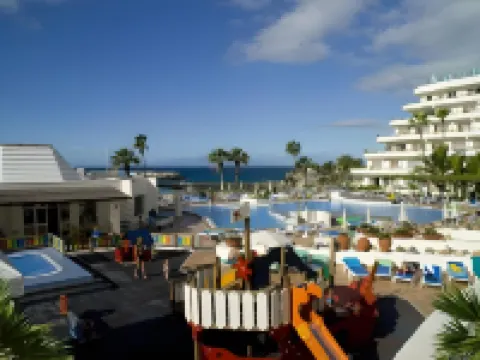 Hovima la Pinta Beachfront Family Hotel