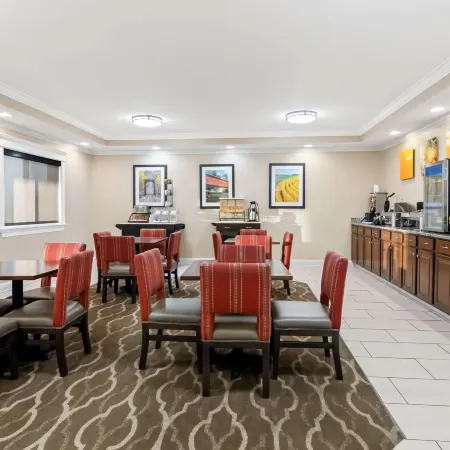Comfort Inn Hebron-Lowell Area