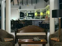 Coyaba Beach Resort - bar
