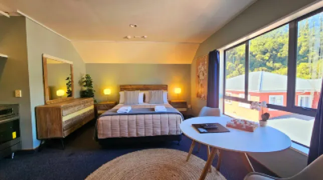 Wild Kea Lodge Franz Josef Hotels in 