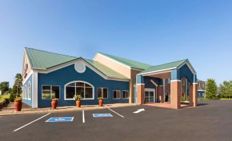 AmericInn by Wyndham Grinnell