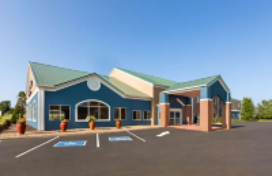 AmericInn by Wyndham Grinnell Hotels in 