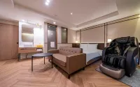 Button Hotel Yangsan Sports Complex - Pools
