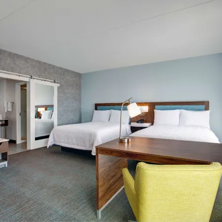 Hampton Inn & Suites by Hilton Watertoo St. Jacobs