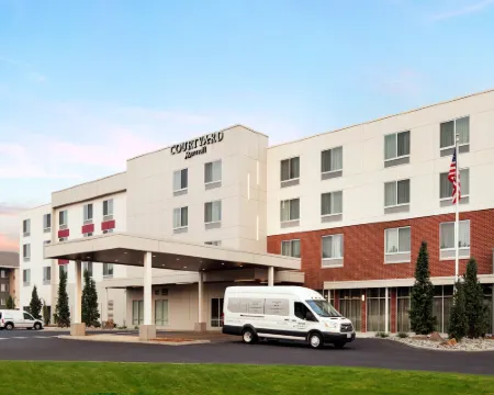 Courtyard Pullman Hotels in Pullman