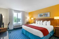 Comfort Inn & Suites Hotels in Berea