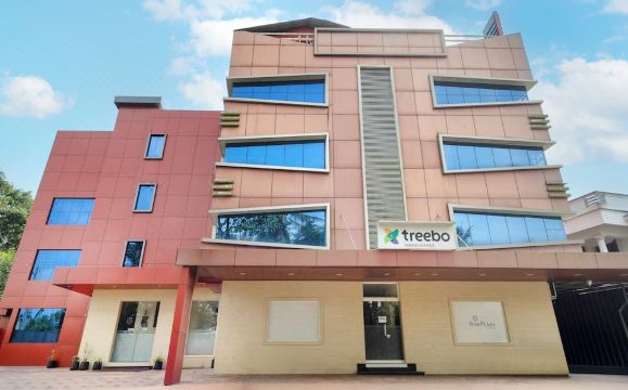Treebo Thoduvas Star Plaza Cochin AirportHotel Overview