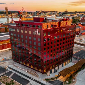 Clarion Hotel the Pier Отели рядом с достопримечательностью «Стадион «Уллеви»»