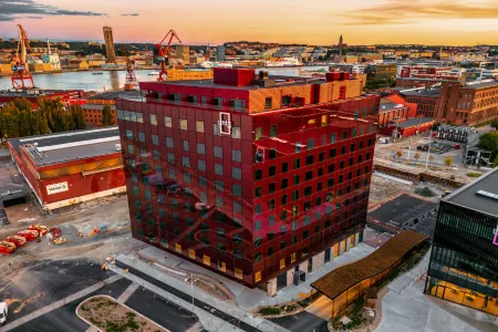 Clarion Hotel the Pier Отели рядом с достопримечательностью «Skansen Kronan»