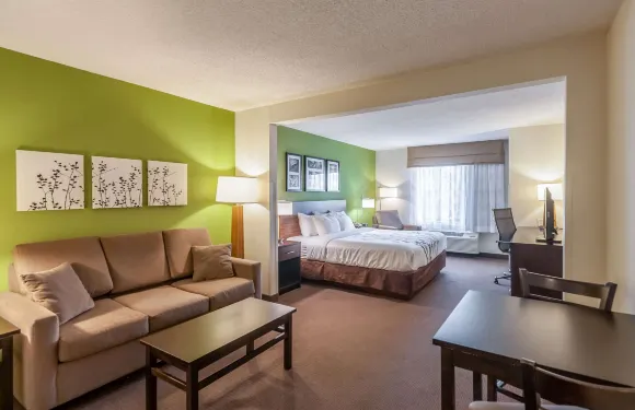 哈利森近大學舒眠套房酒店