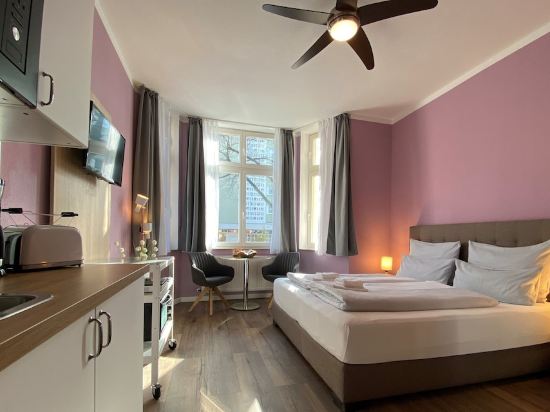 Amaroo - Rooms & Apartments "Charlotte"