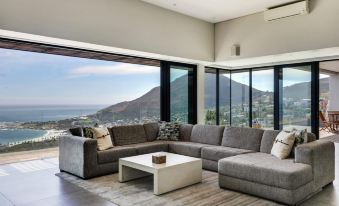 Luxurious Holiday Villa w Views  Pool   Jacuzzi  Halo Villa