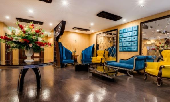 Grand Sapphire Hotel & Banqueting